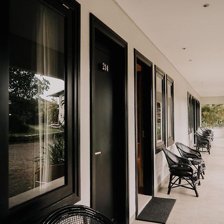 New Surya Hotel Banyuwangi  Eksteriør billede