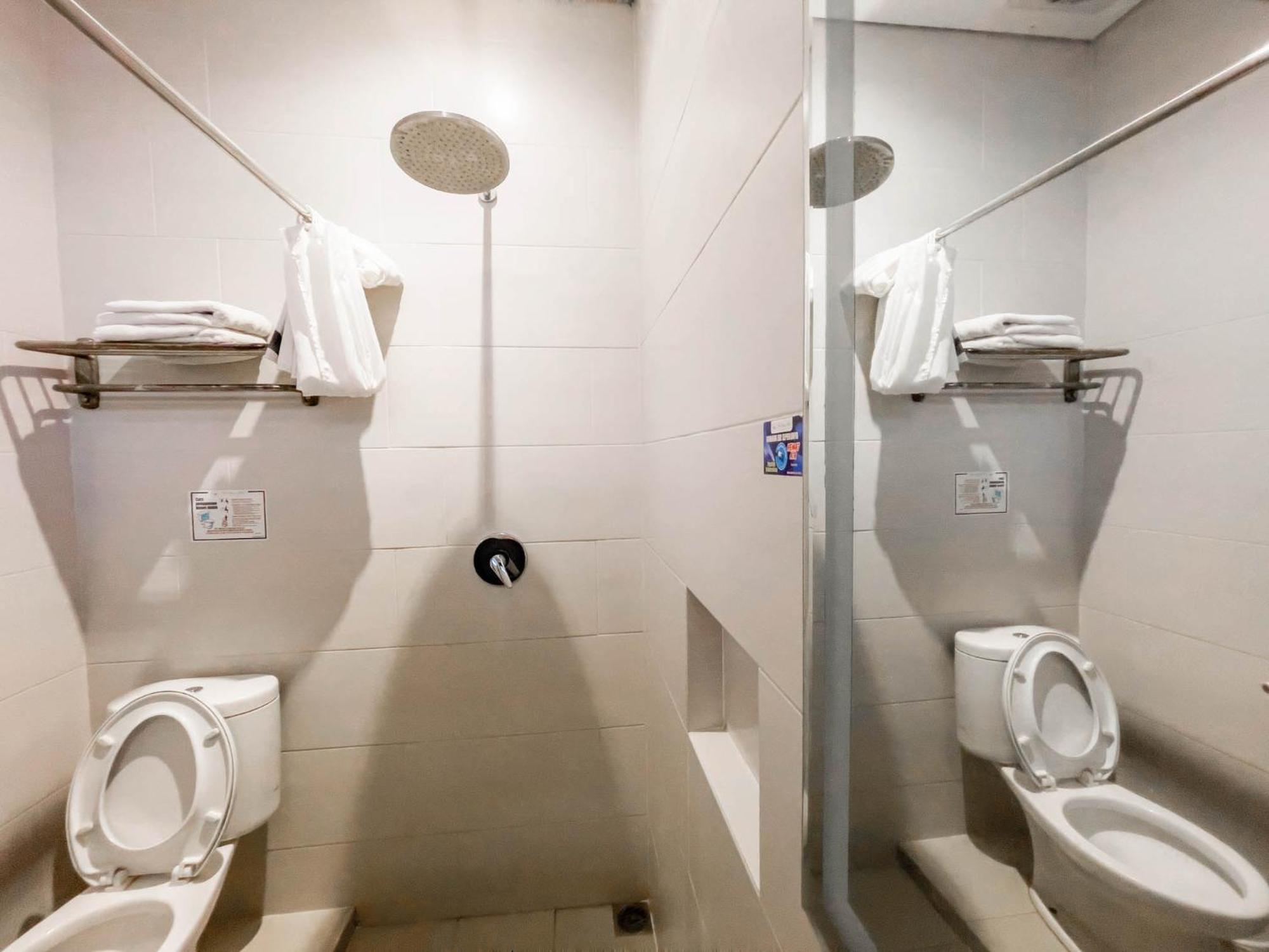 New Surya Hotel Banyuwangi  Eksteriør billede