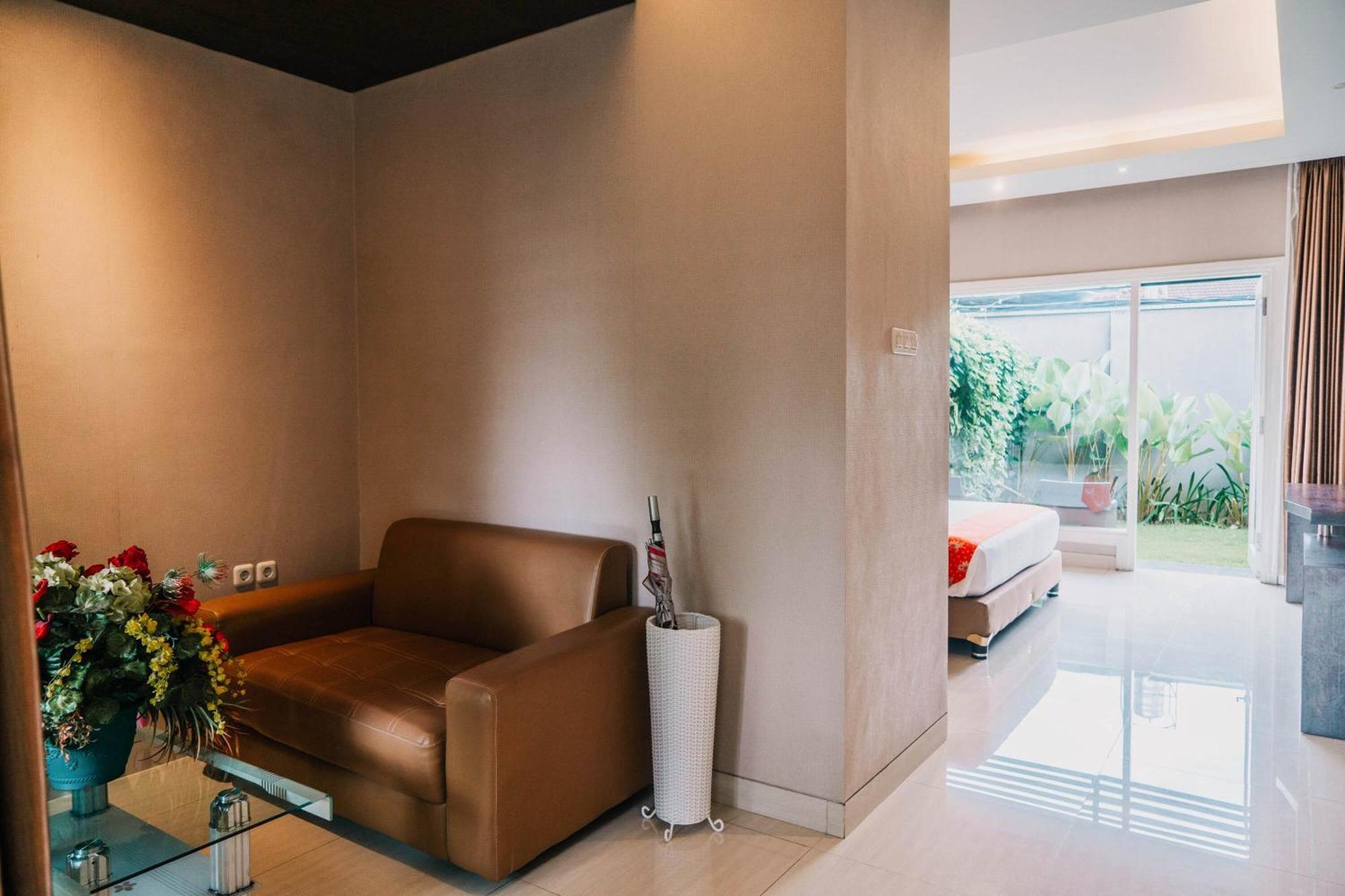 New Surya Hotel Banyuwangi  Eksteriør billede