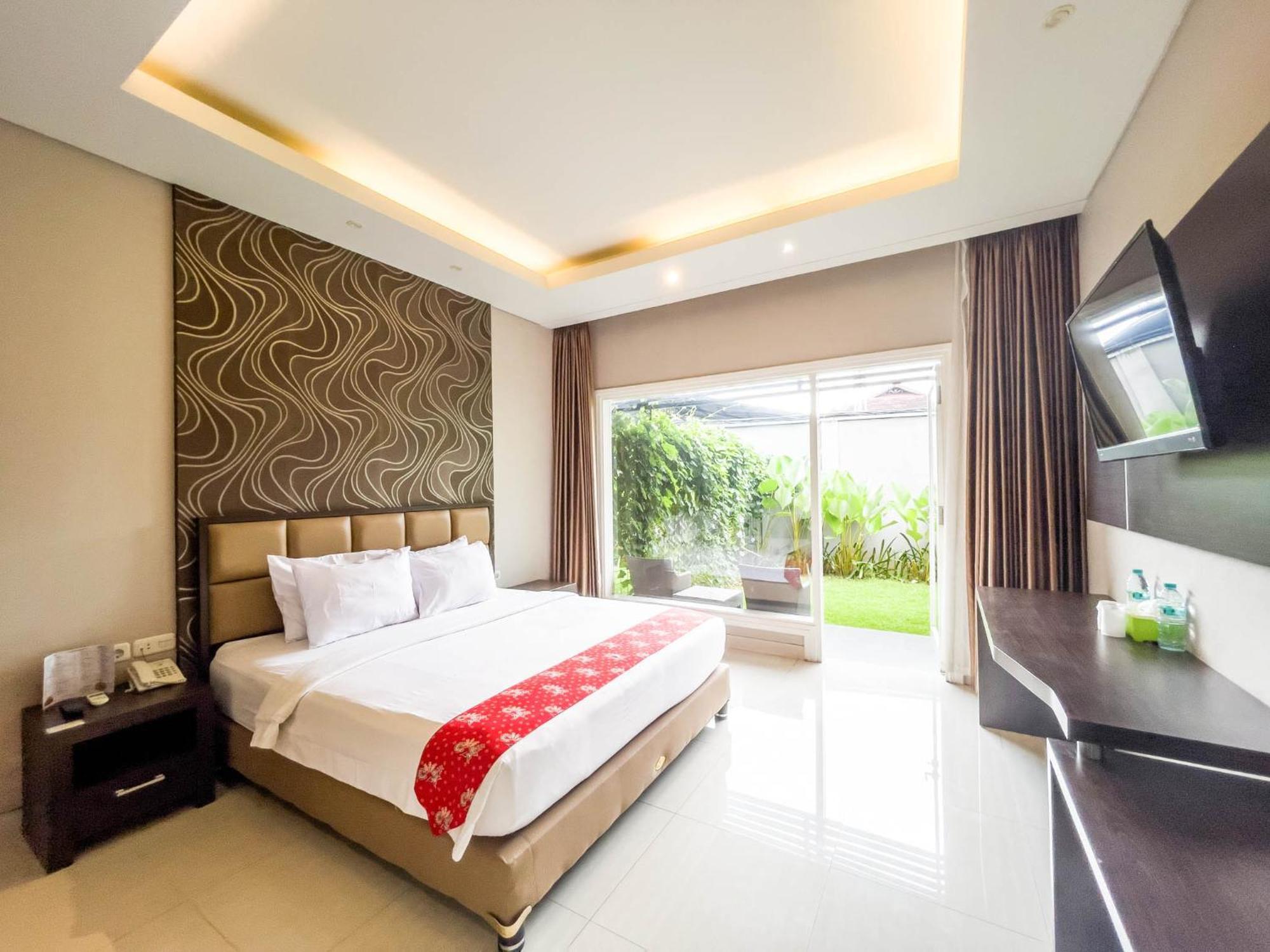 New Surya Hotel Banyuwangi  Eksteriør billede