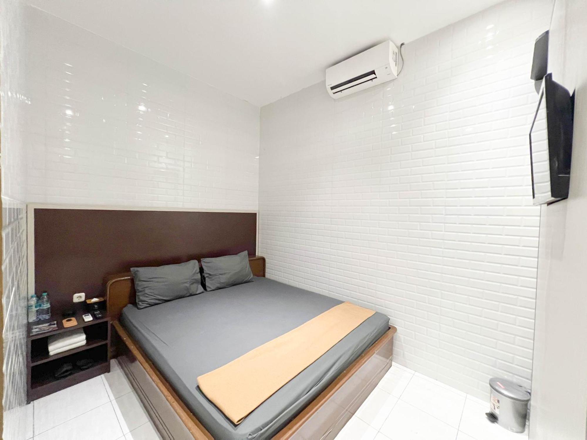 New Surya Hotel Banyuwangi  Eksteriør billede